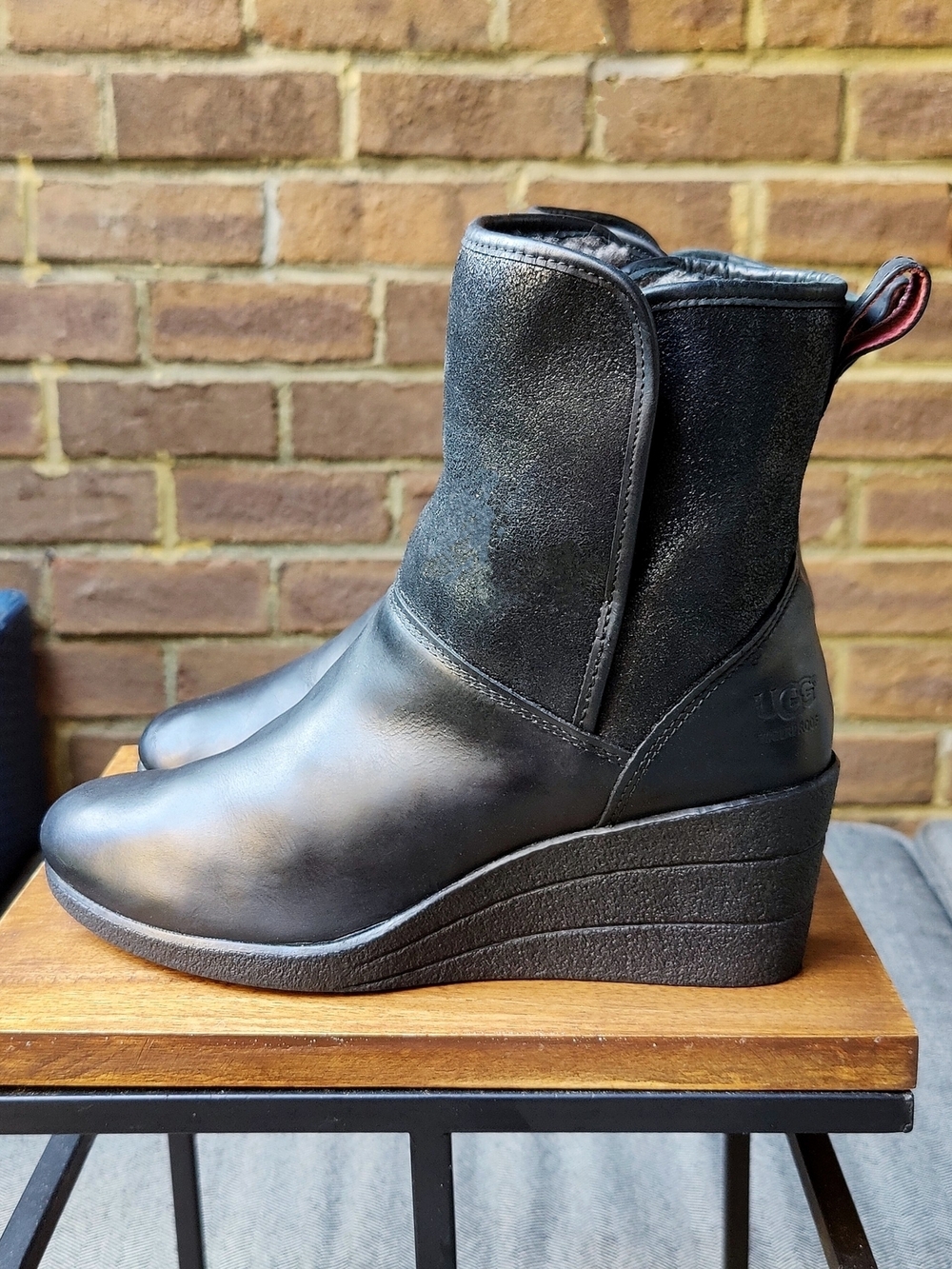 UGG Womens 8 Renatta Waterproof Leather Wedge Booties Ankle Boots Black Suede